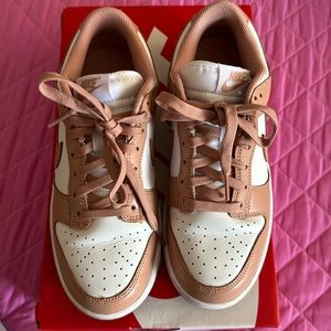 Women’s Nike Dunks